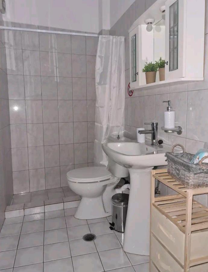 לריסה Apartment In The Heart Of The City 3A מראה חיצוני תמונה