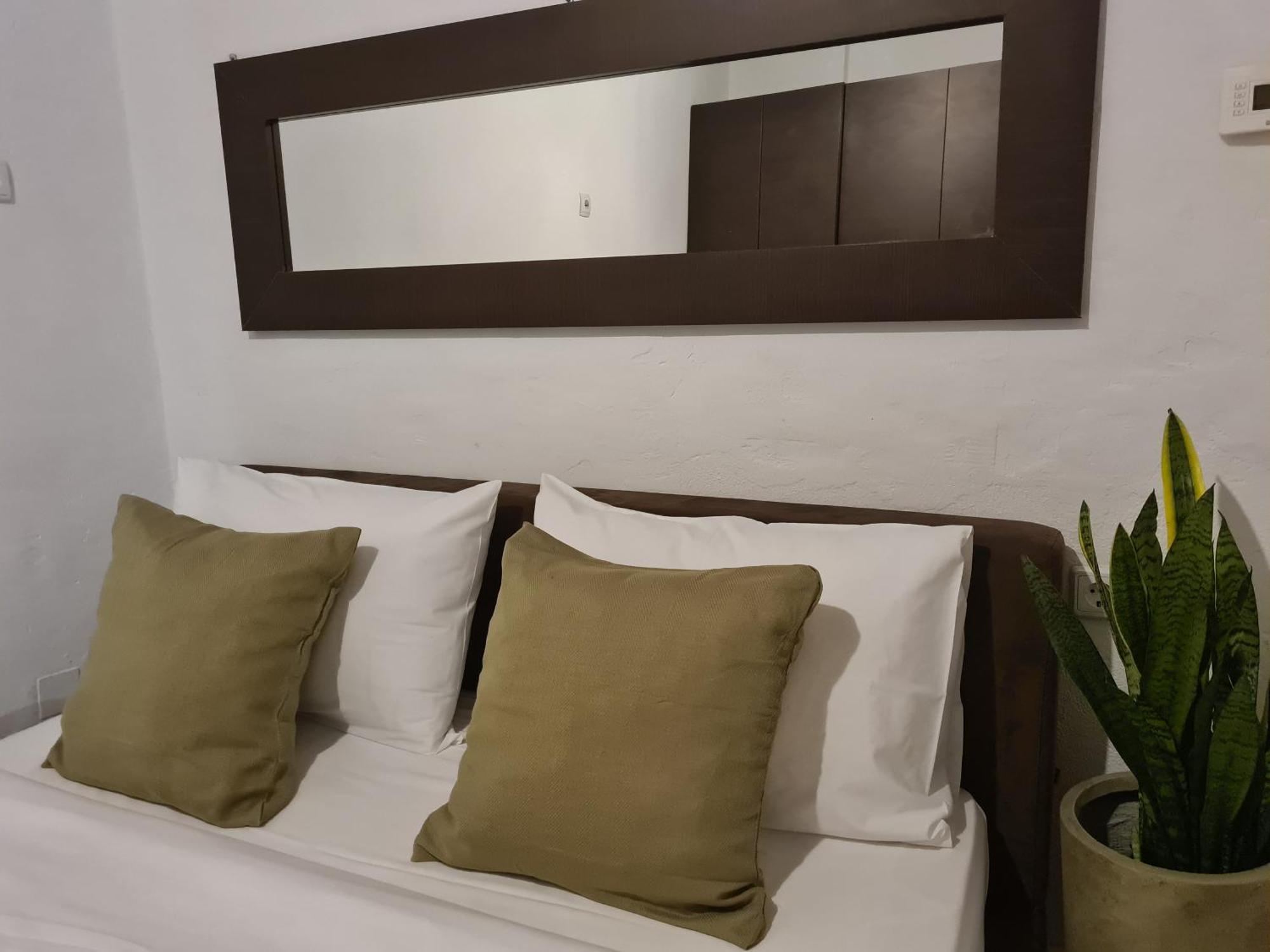 לריסה Apartment In The Heart Of The City 3A מראה חיצוני תמונה