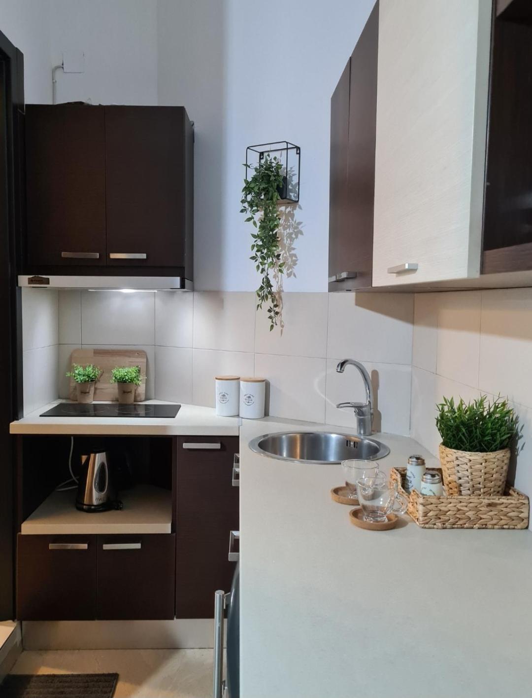 לריסה Apartment In The Heart Of The City 3A מראה חיצוני תמונה