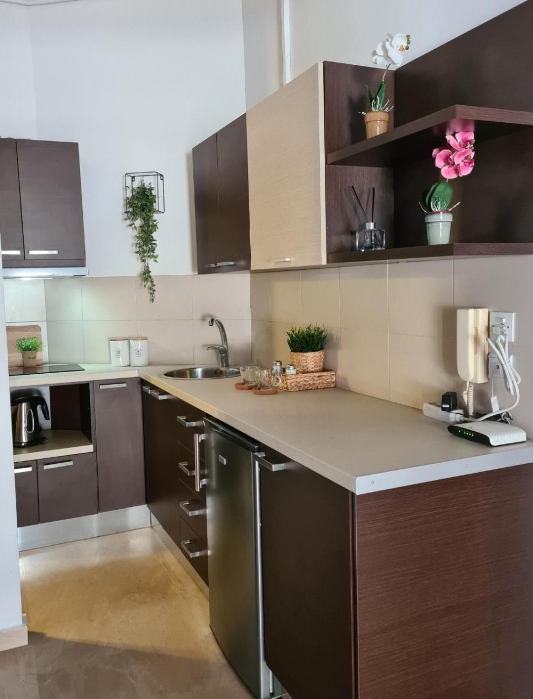 לריסה Apartment In The Heart Of The City 3A מראה חיצוני תמונה